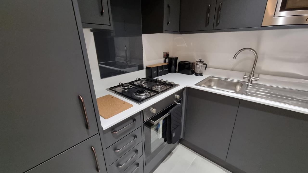 George House Newbury Luxury Apartments Экстерьер фото